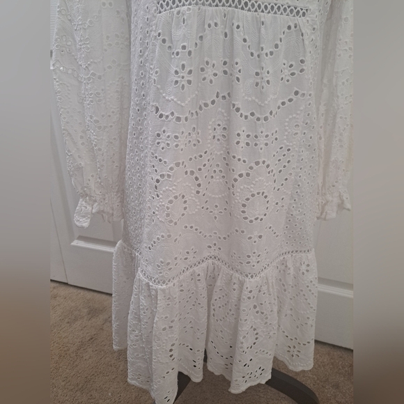 NWOT Just Taylor White Eyelet Midi Dress    Size 12 - Picture 3 of 10